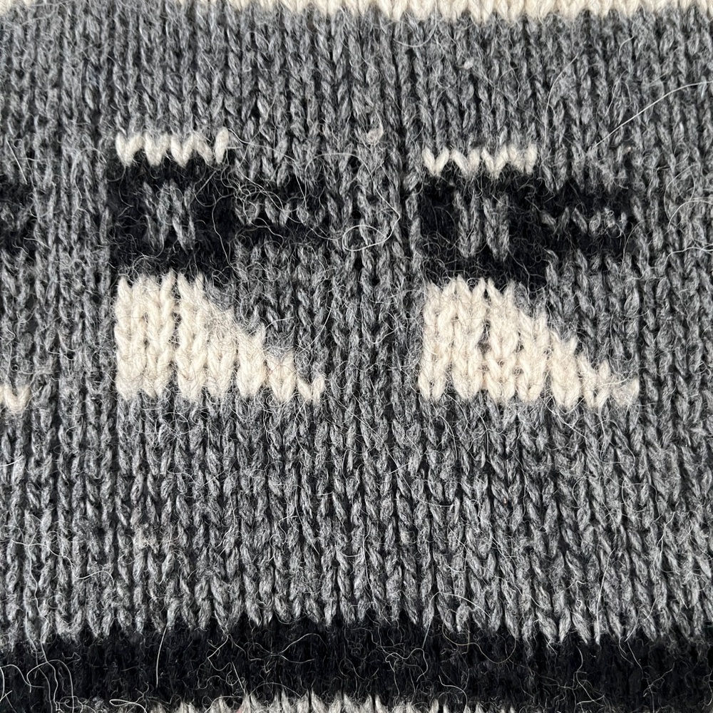 HAND MADE Pullover Crew Neck Sweater Balloon Sleeve Traditional Pattern Fuzzy - Picture 9 of 15